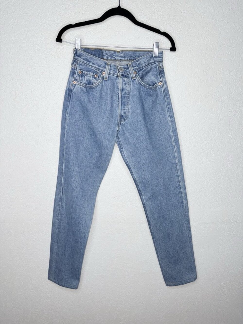 Vintage Levis 501 Jeans Womens 28x32 Blue 90s Made USA Button Fly 6501-0193 P - Picture 2 of 11